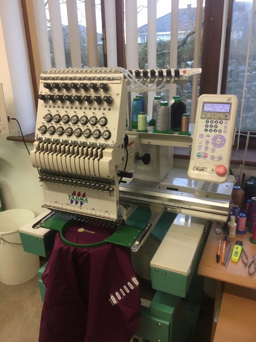 Singe head embroidery machine